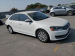 2015 Volkswagen Passat S White vin: 1VWAT7A36FC030587