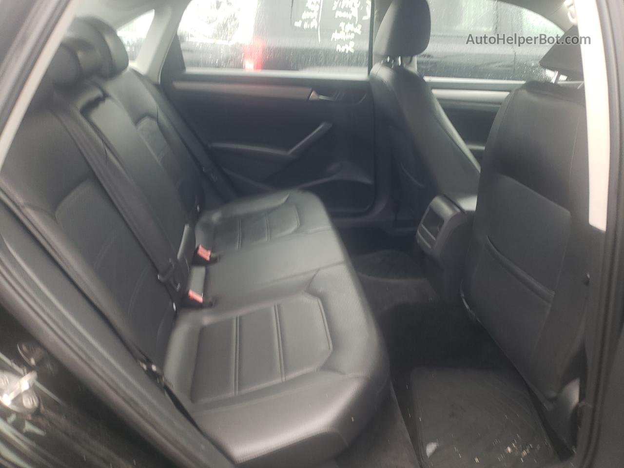2015 Volkswagen Passat S Черный vin: 1VWAT7A36FC035854