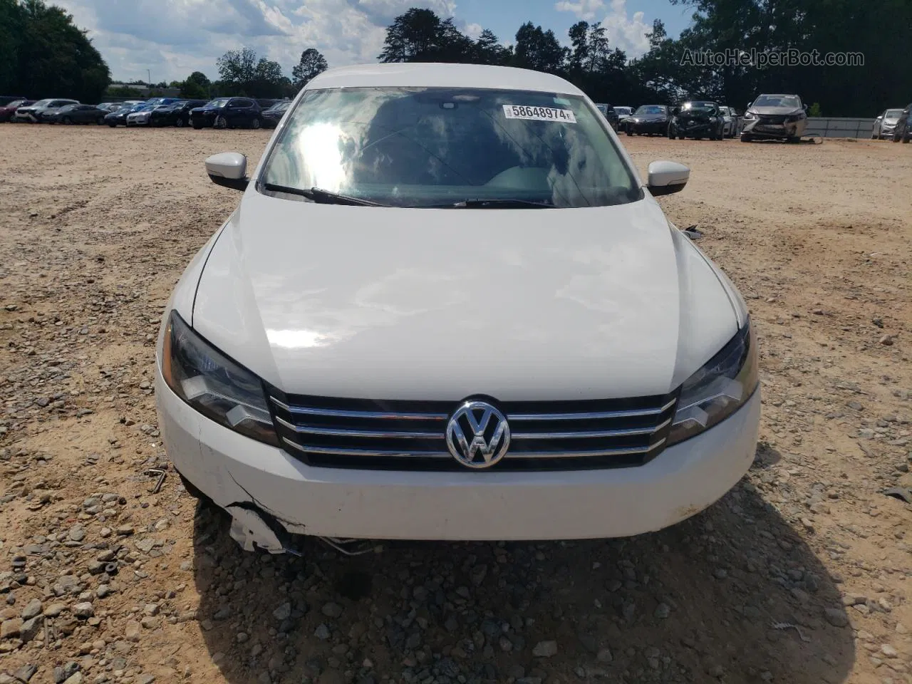 2015 Volkswagen Passat S Белый vin: 1VWAT7A36FC058857