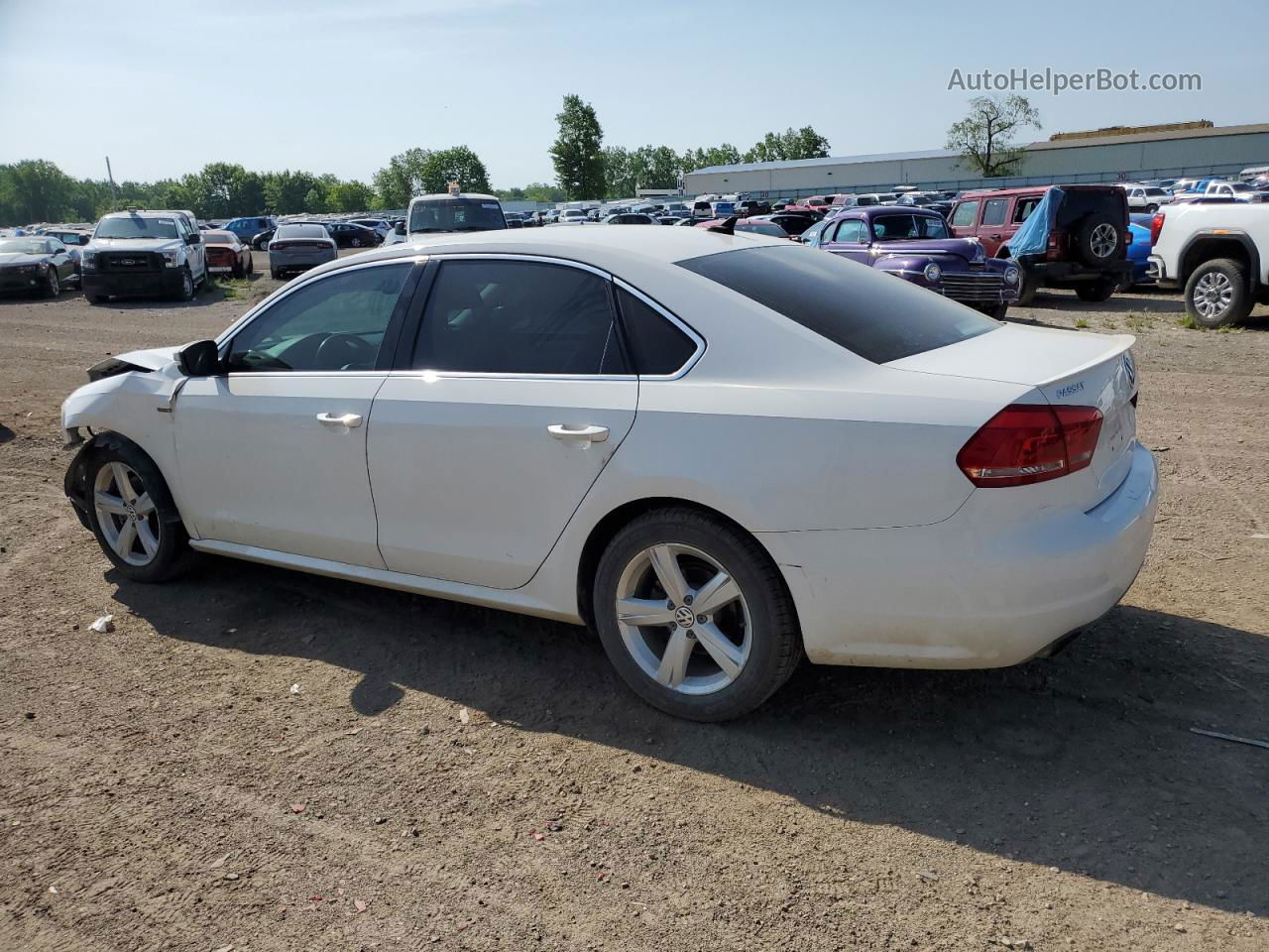 2015 Volkswagen Passat S White vin: 1VWAT7A36FC110519