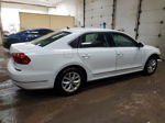 2016 Volkswagen Passat S White vin: 1VWAT7A36GC021731