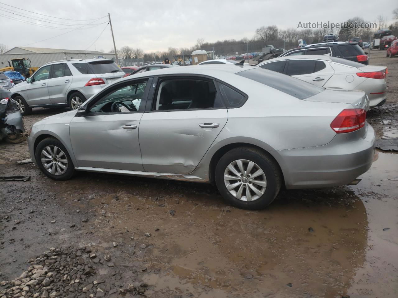 2014 Volkswagen Passat S Серебряный vin: 1VWAT7A37EC079330