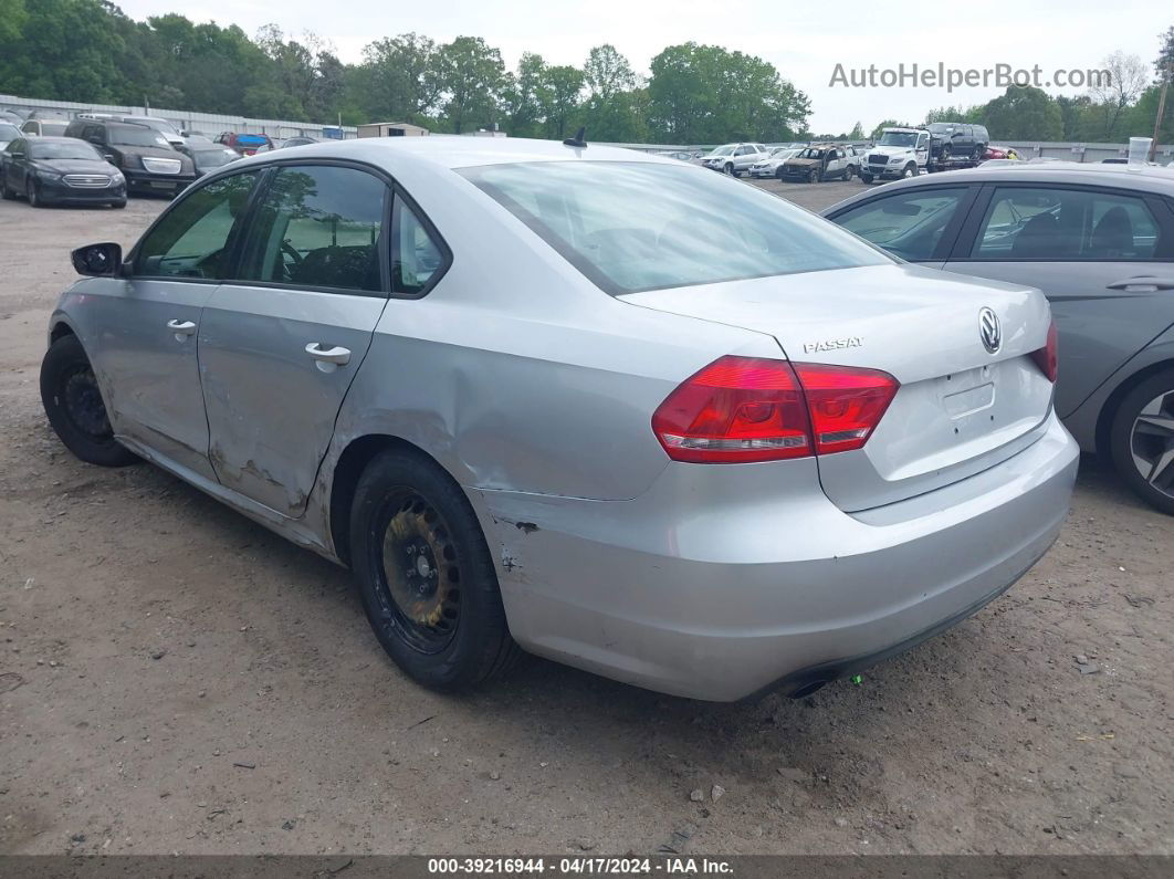 2015 Volkswagen Passat 1.8t S Silver vin: 1VWAT7A37FC008162