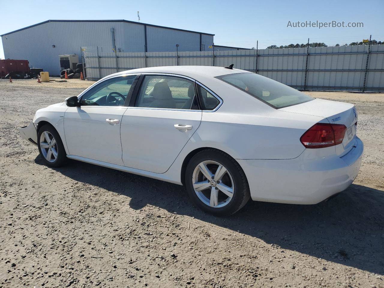 2015 Volkswagen Passat S White vin: 1VWAT7A37FC095786