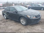 2016 Volkswagen Passat 1.8t S Черный vin: 1VWAT7A37GC011838