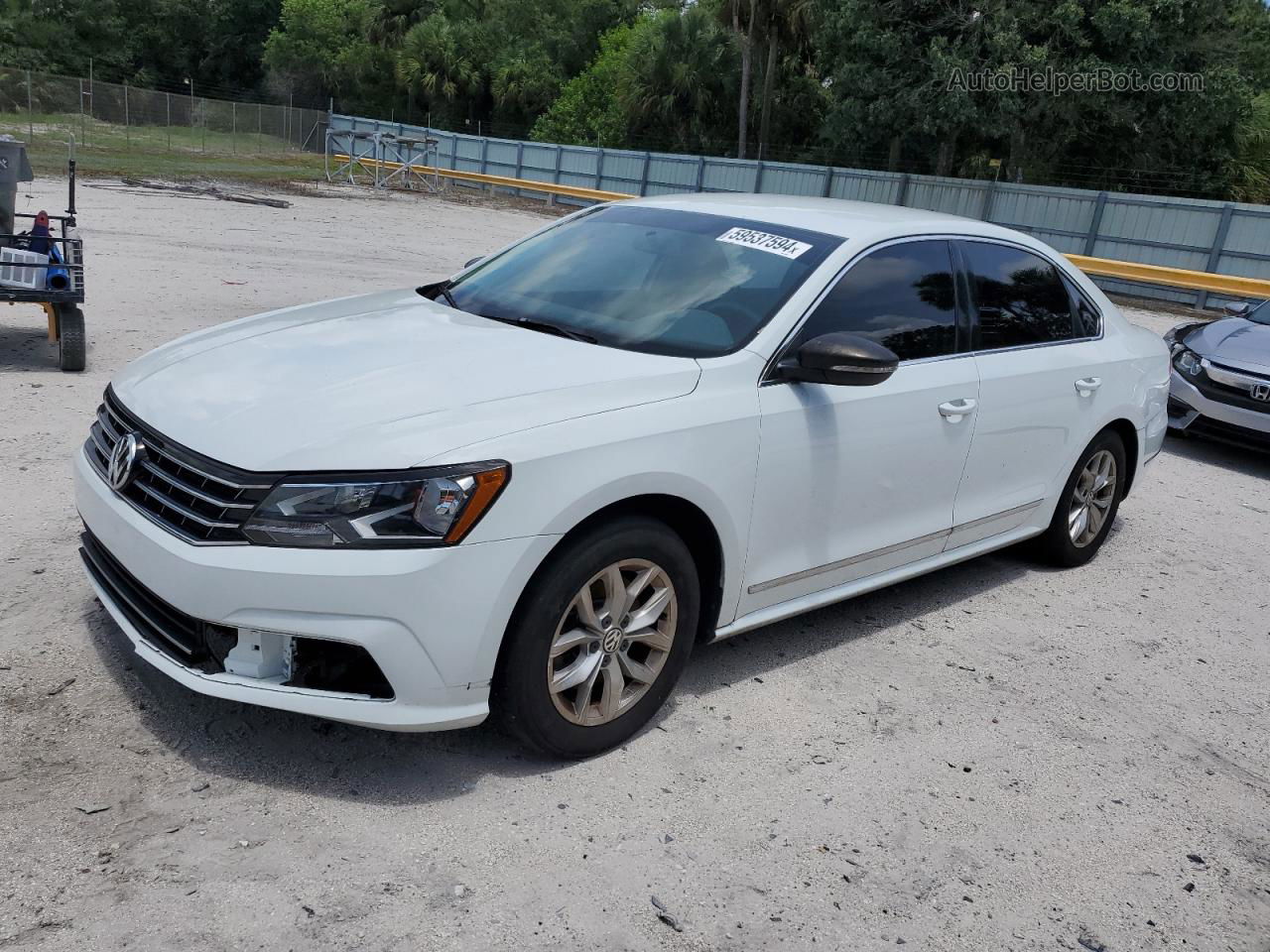 2016 Volkswagen Passat S White vin: 1VWAT7A37GC022130