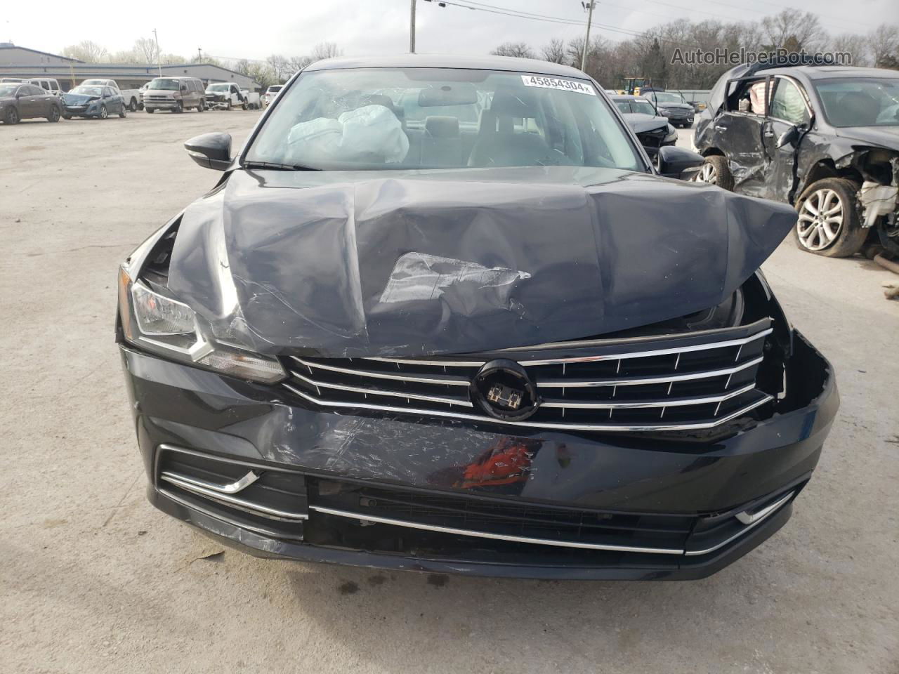 2017 Volkswagen Passat S Черный vin: 1VWAT7A37HC040970