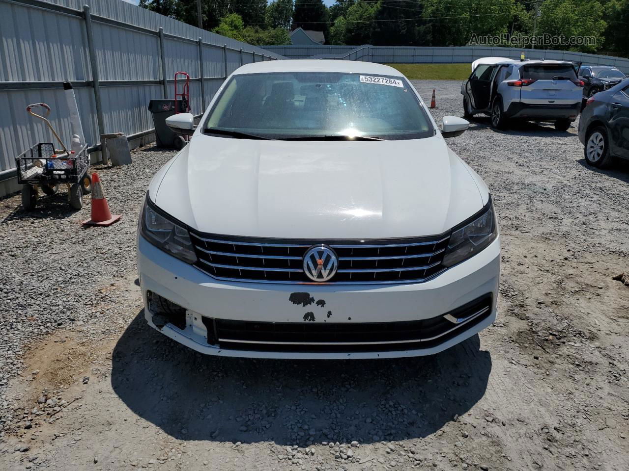 2017 Volkswagen Passat S White vin: 1VWAT7A37HC083138