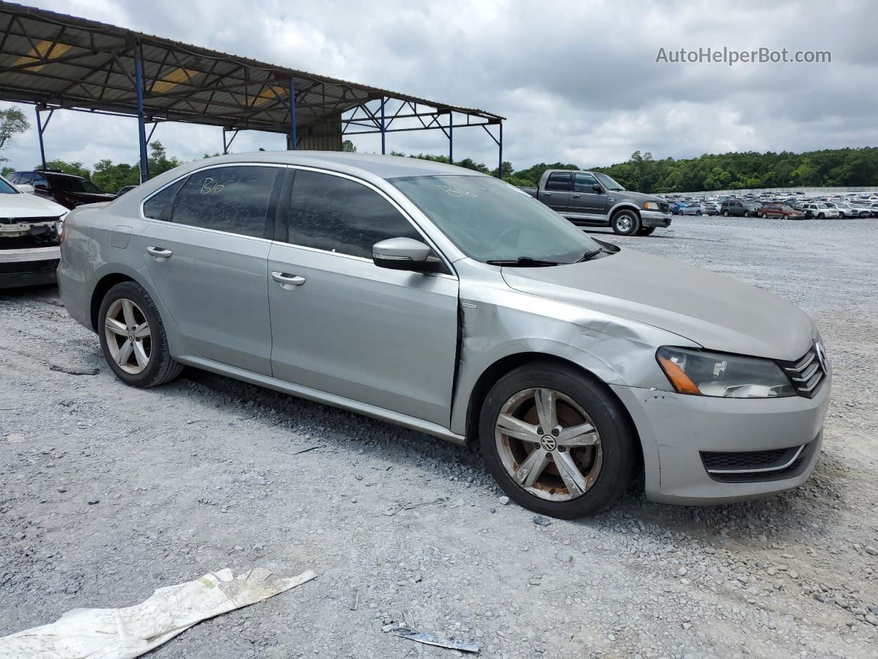 2014 Volkswagen Passat S Silver vin: 1VWAT7A38EC037944