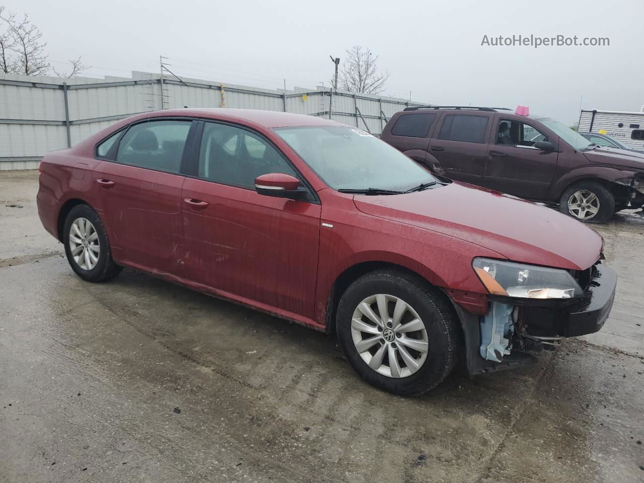 2015 Volkswagen Passat S Red vin: 1VWAT7A38FC014343