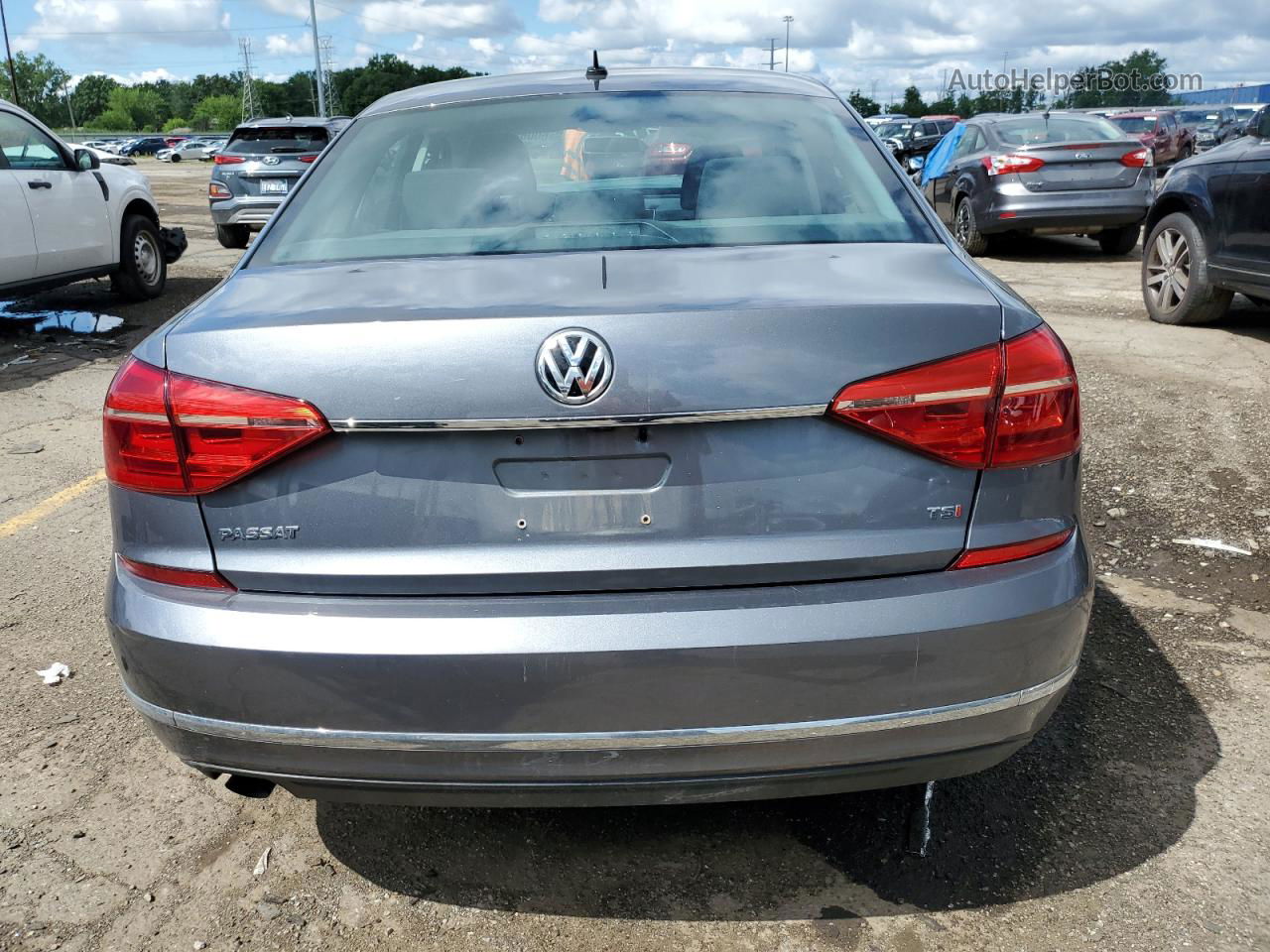 2016 Volkswagen Passat S Серый vin: 1VWAT7A38GC009869