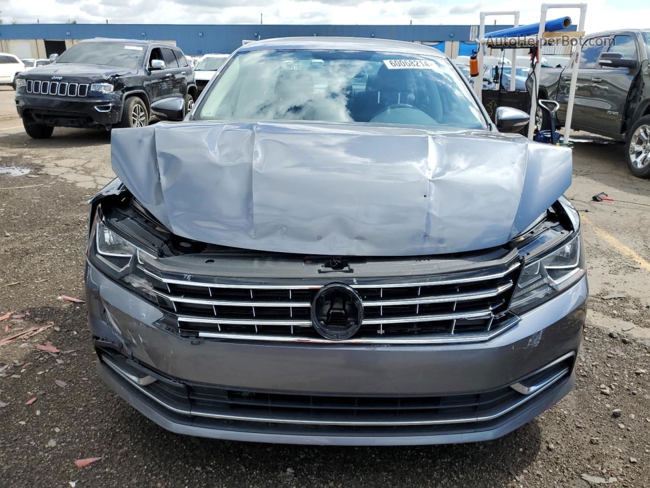 2016 Volkswagen Passat S Серый vin: 1VWAT7A38GC009869