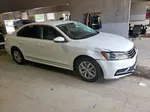 2016 Volkswagen Passat S White vin: 1VWAT7A38GC048591