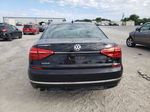 2016 Volkswagen Passat S Черный vin: 1VWAT7A38GC053886