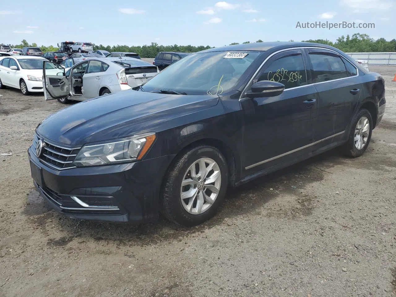 2017 Volkswagen Passat S Black vin: 1VWAT7A38HC037673