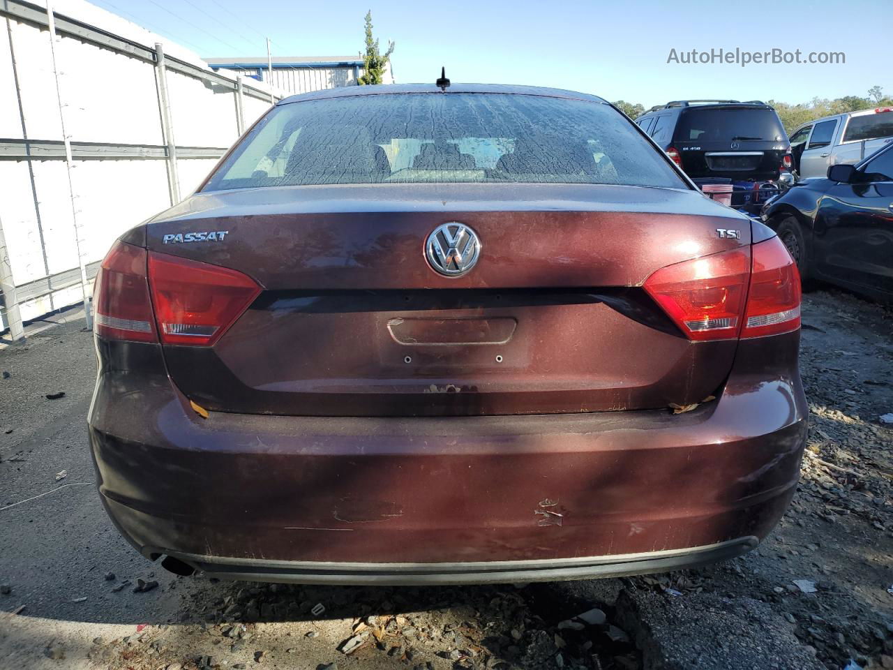 2014 Volkswagen Passat S Темно-бордовый vin: 1VWAT7A39EC037077