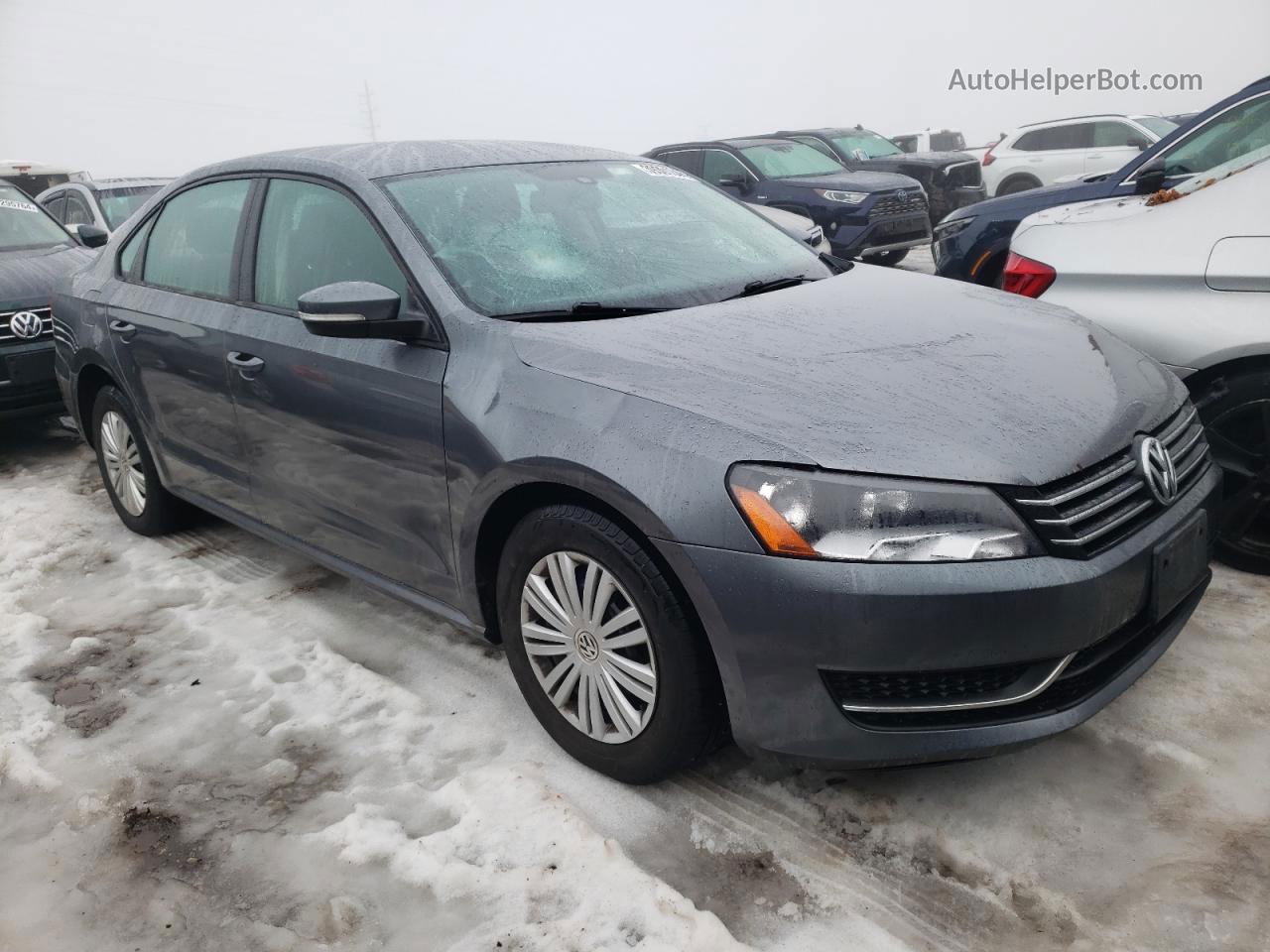 2015 Volkswagen Passat S Серый vin: 1VWAT7A39FC005618