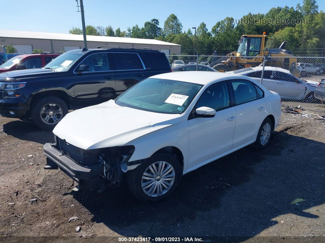 2015 Volkswagen Passat 1.8t S White vin: 1VWAT7A39FC039669