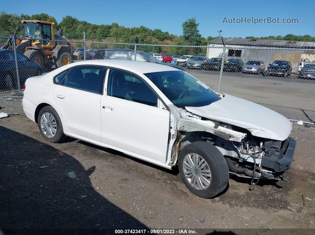 2015 Volkswagen Passat 1.8t S White vin: 1VWAT7A39FC039669