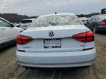 2016 Volkswagen Passat S Белый vin: 1VWAT7A3XGC029184