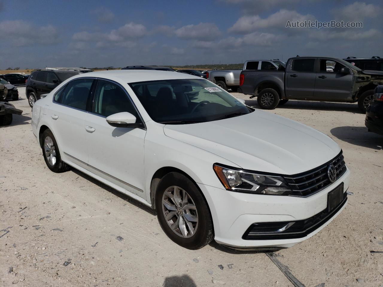 2017 Volkswagen Passat S White vin: 1VWAT7A3XHC019806