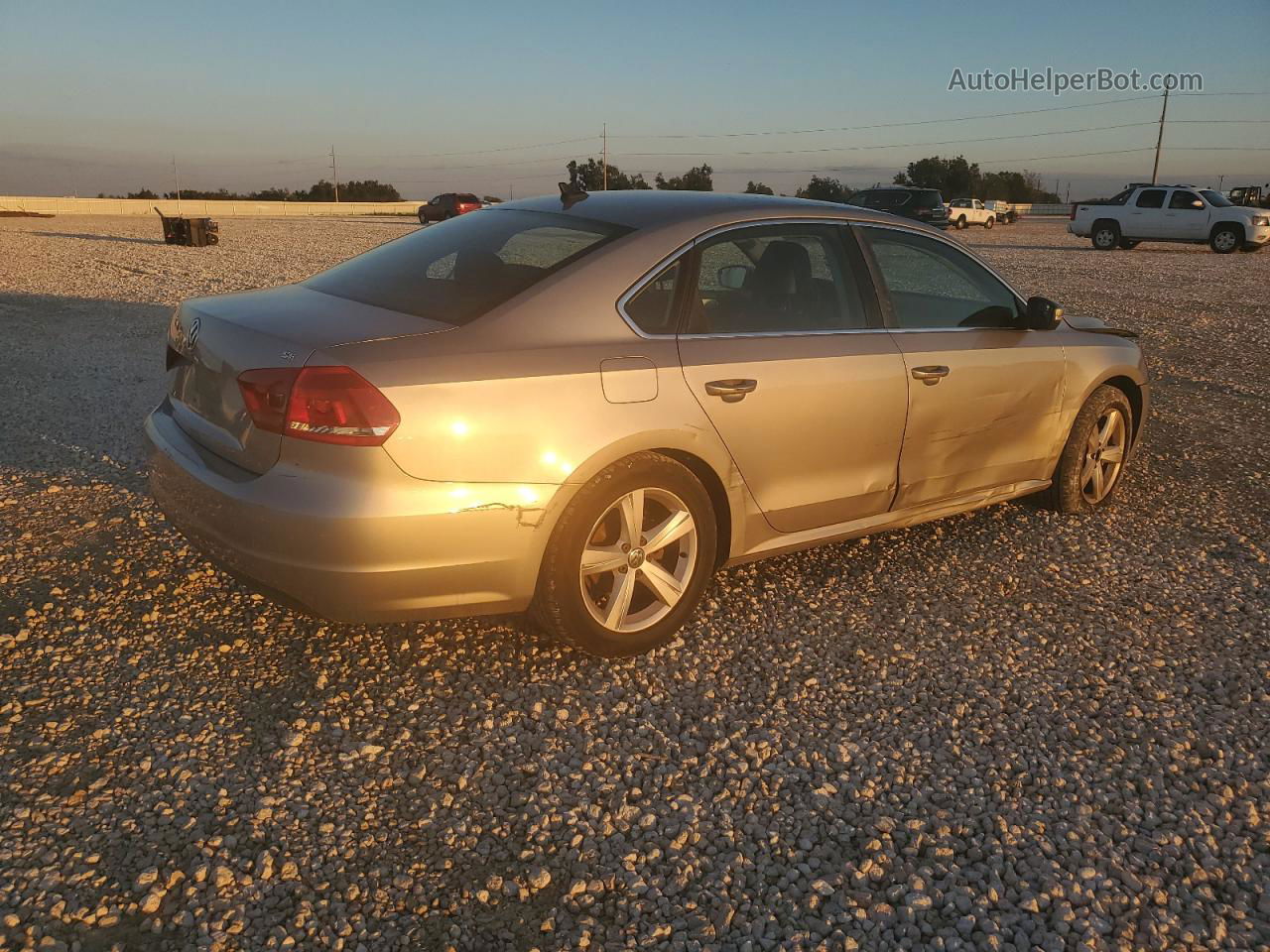 2012 Volkswagen Passat Se Silver vin: 1VWBH7A31CC108033