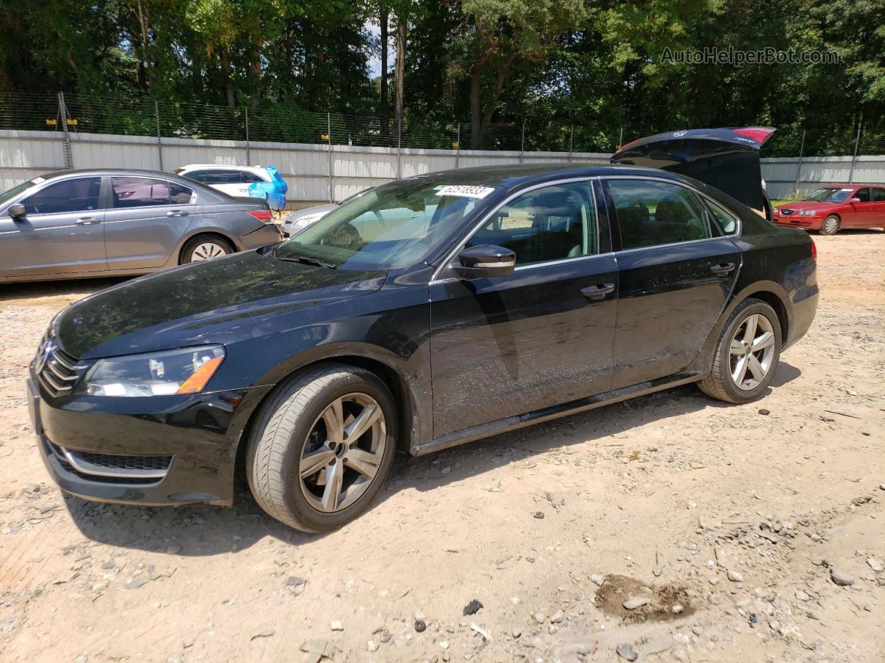 2013 Volkswagen Passat Se Black vin: 1VWBH7A34DC001995