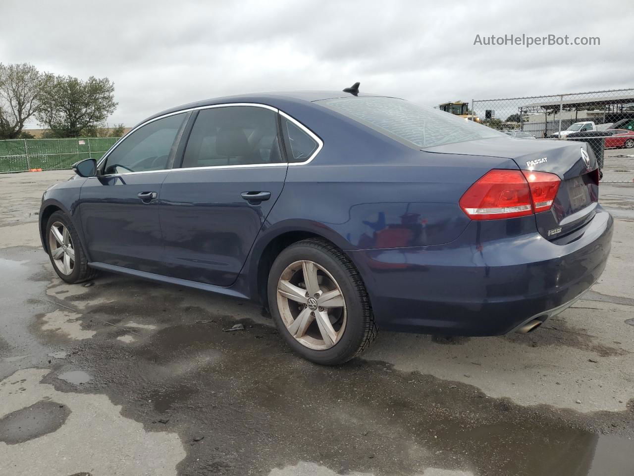 2012 Volkswagen Passat Se Blue vin: 1VWBH7A37CC065723