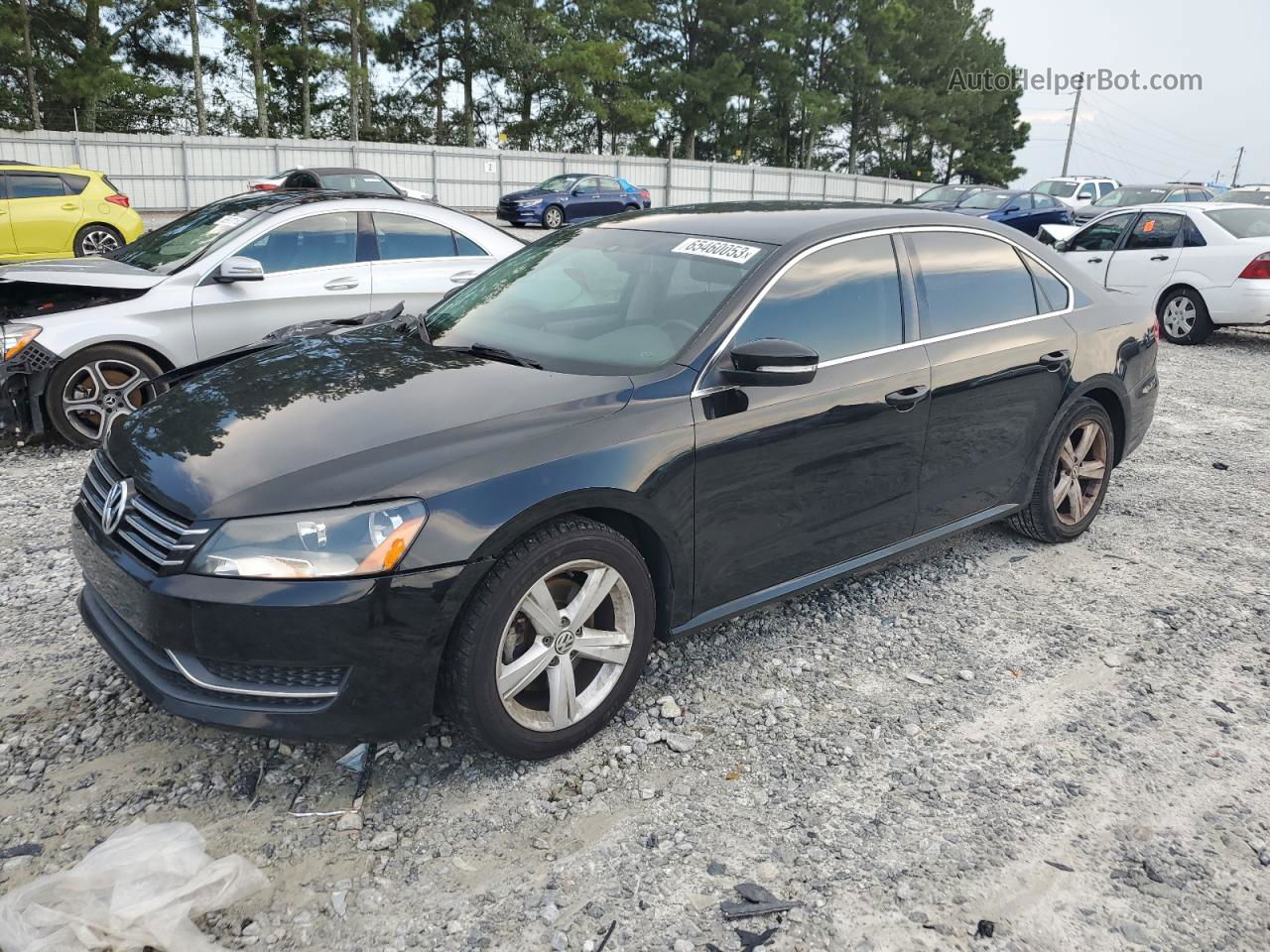 2013 Volkswagen Passat Se Black vin: 1VWBH7A37DC083141