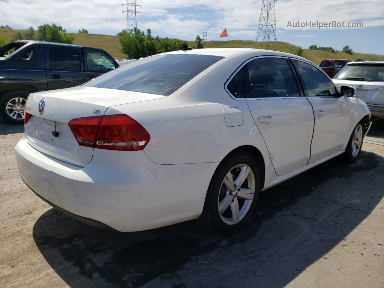 2013 Volkswagen Passat Se White vin: 1VWBH7A38DC131150