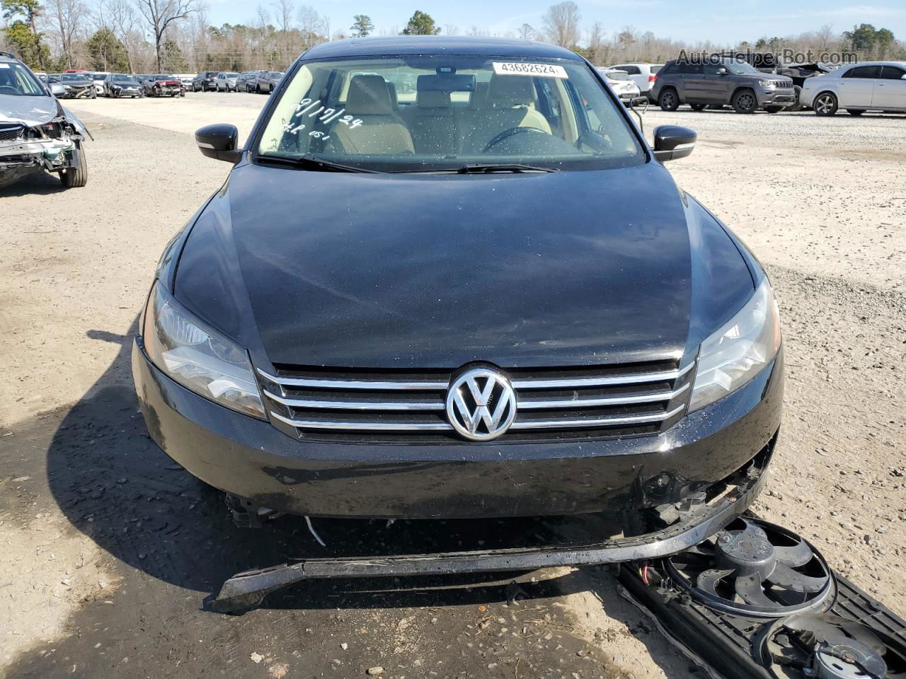 2013 Volkswagen Passat Se Black vin: 1VWBH7A39DC026892