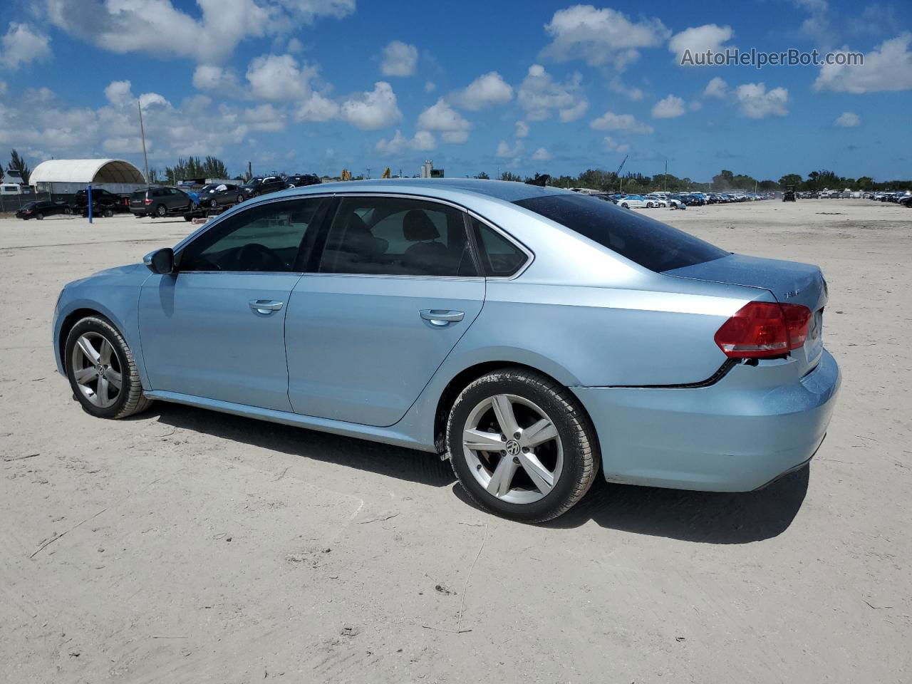 2012 Volkswagen Passat Se Blue vin: 1VWBH7A3XCC050178