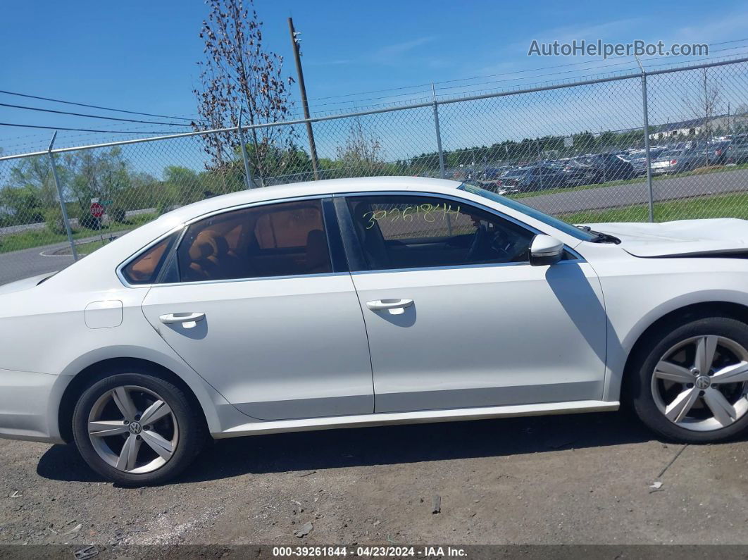 2012 Volkswagen Passat 2.5l Se Белый vin: 1VWBH7A3XCC084525