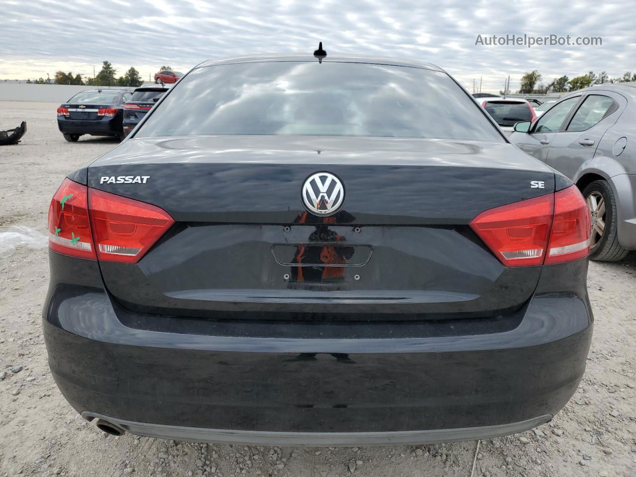 2013 Volkswagen Passat Se Black vin: 1VWBH7A3XDC023211