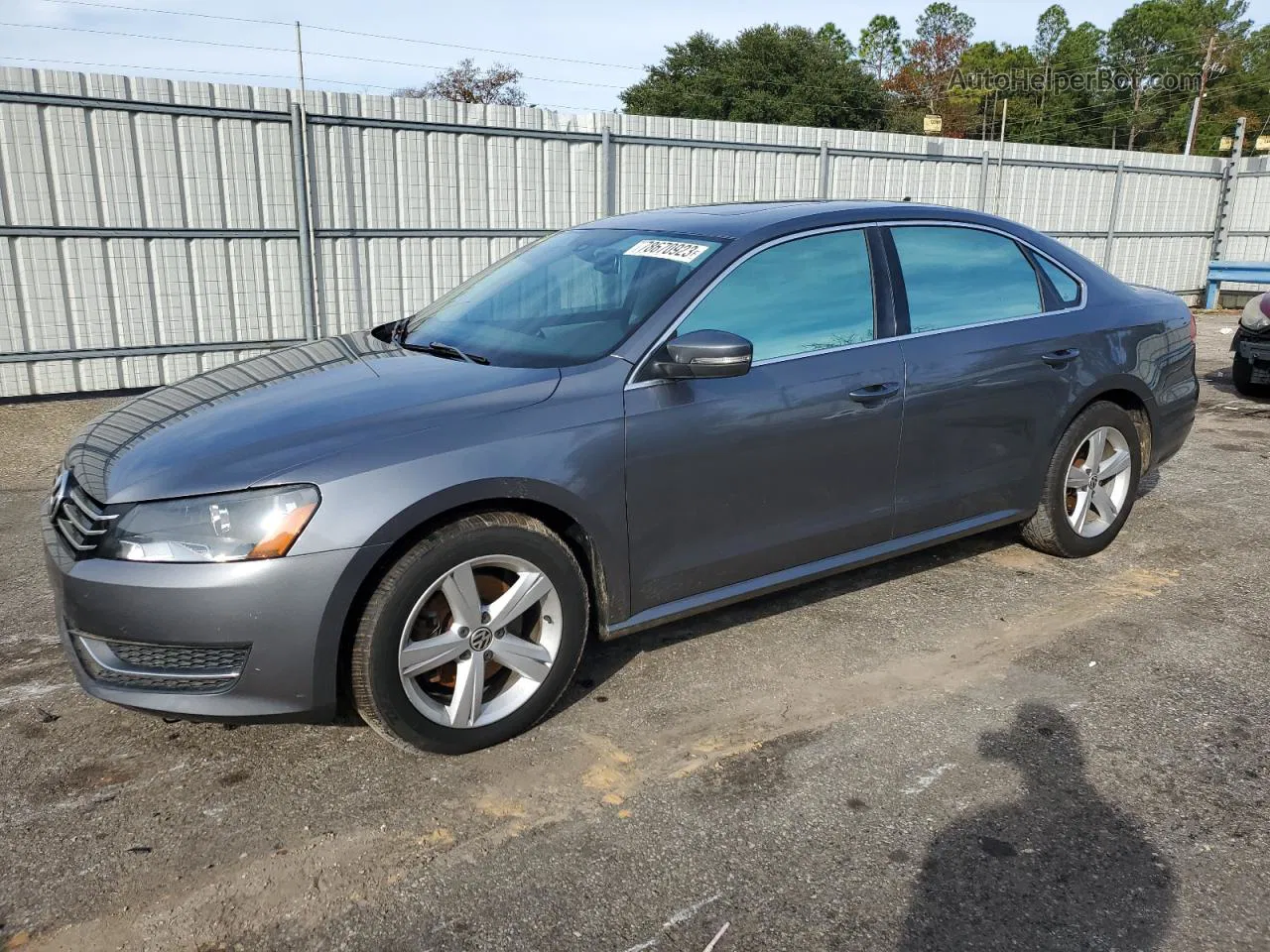 2013 Volkswagen Passat Se Gray vin: 1VWBH7A3XDC030255