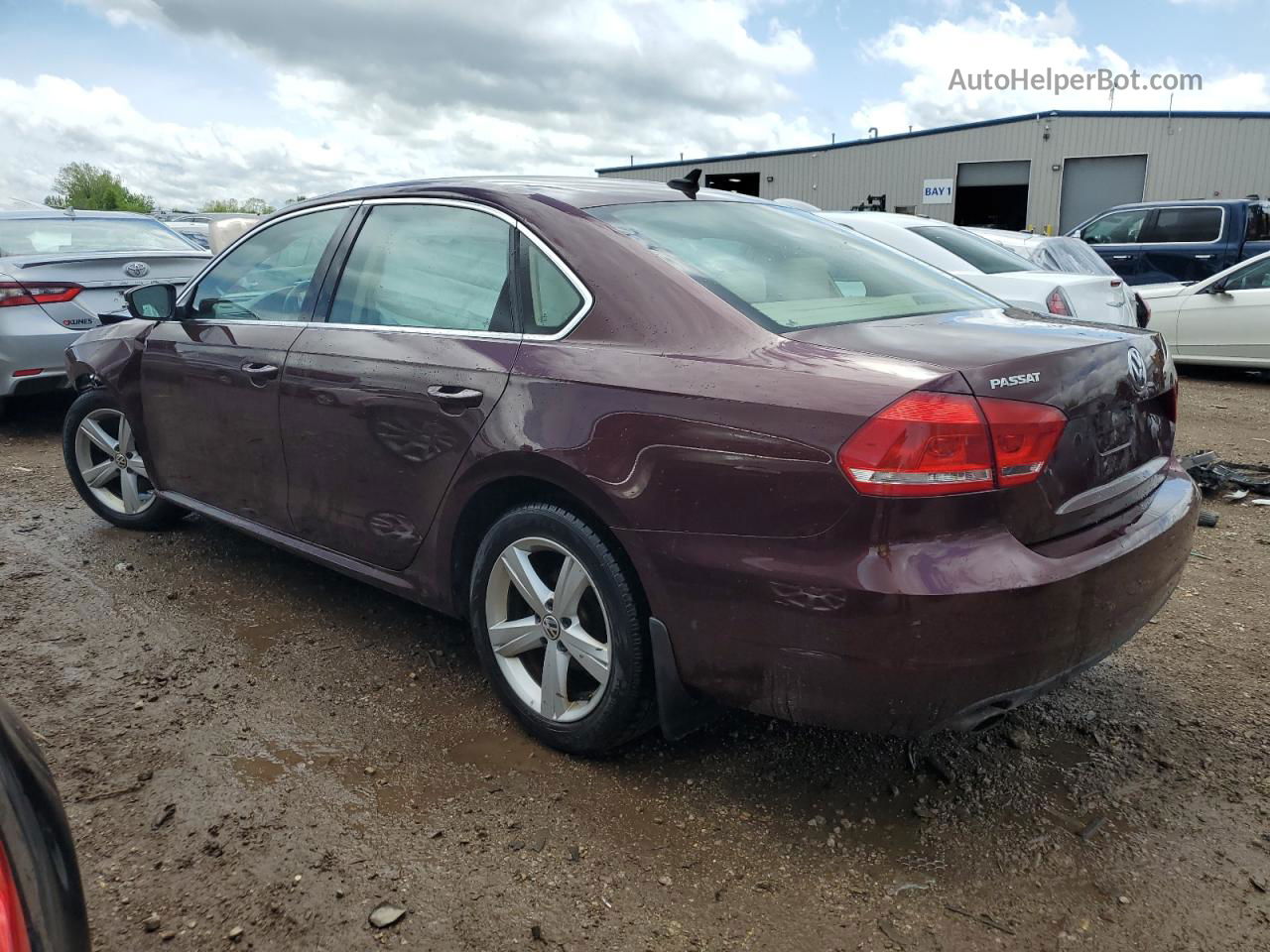 2013 Volkswagen Passat Se Maroon vin: 1VWBH7A3XDC136057