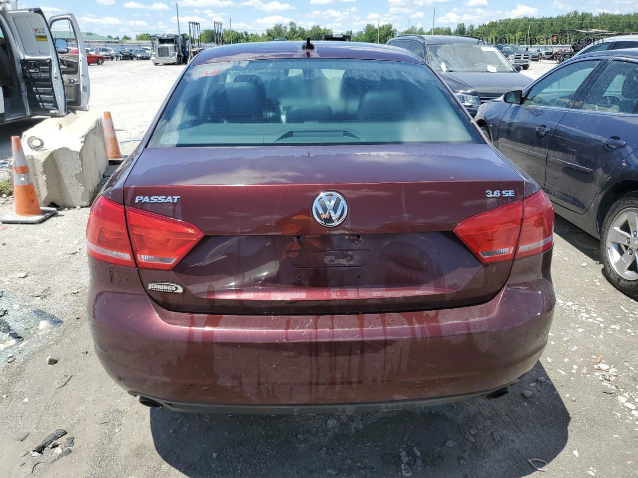 2012 Volkswagen Passat Se Purple vin: 1VWBM7A37CC054278