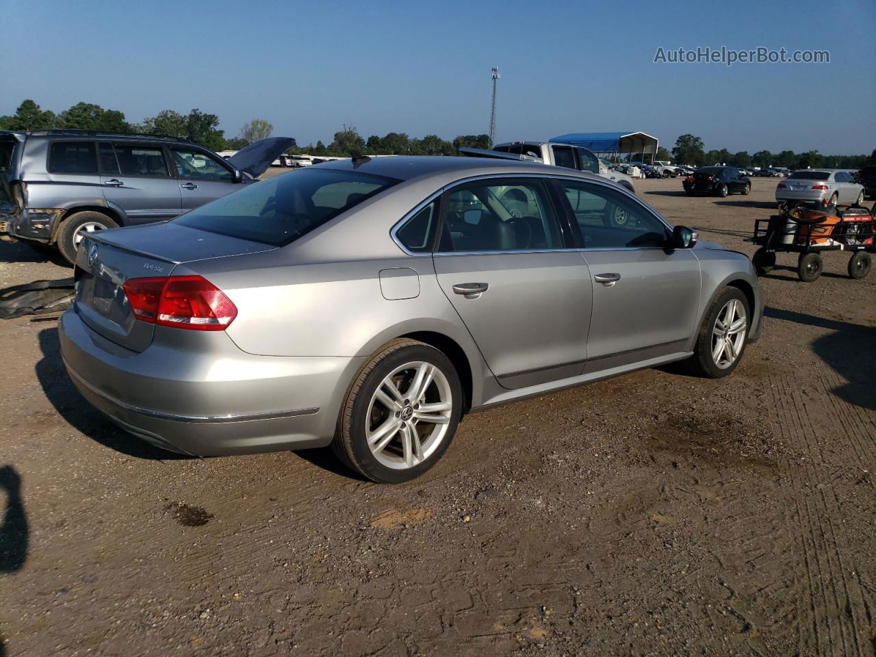 2013 Volkswagen Passat Se Silver vin: 1VWBN7A30DC009326