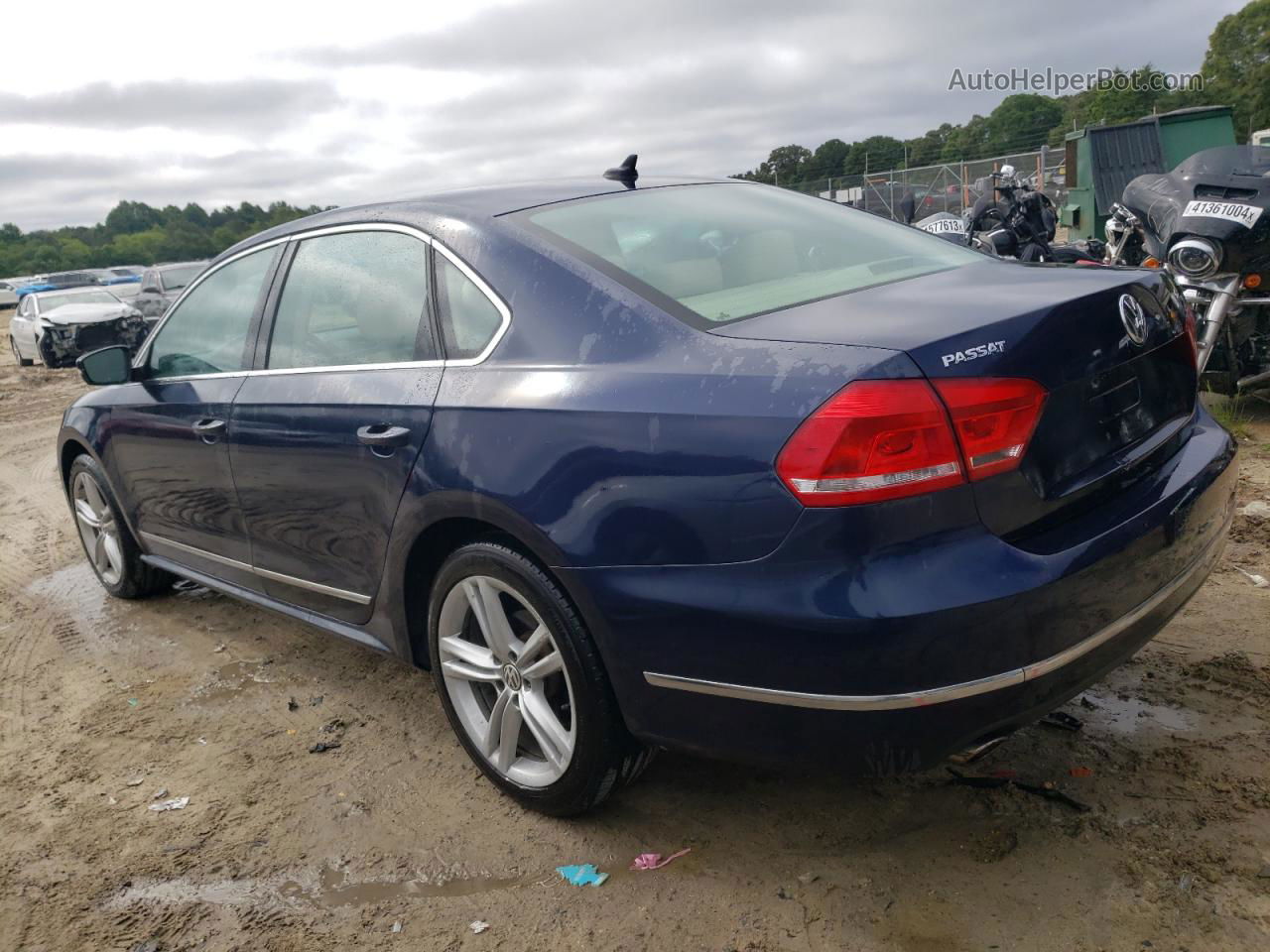 2013 Volkswagen Passat Se Blue vin: 1VWBN7A30DC102007