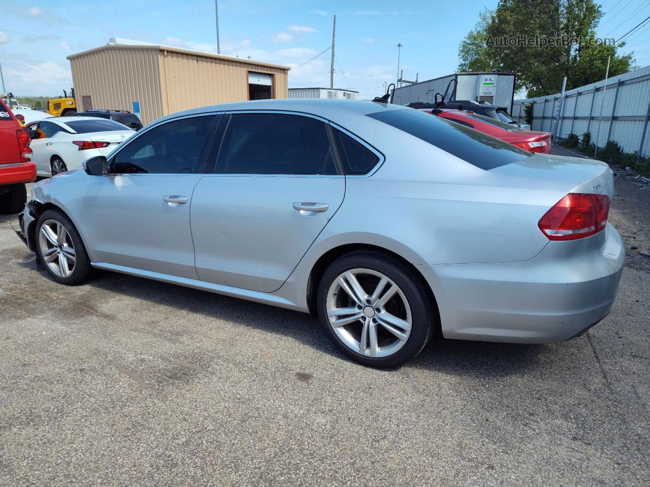 2014 Volkswagen Passat Se Серебряный vin: 1VWBN7A30EC073917