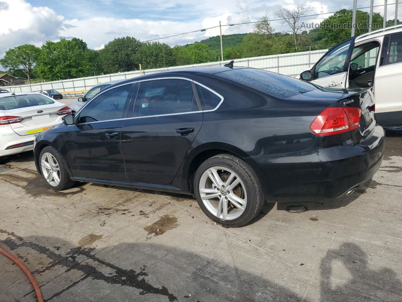 2014 Volkswagen Passat Se Черный vin: 1VWBN7A30EC118824