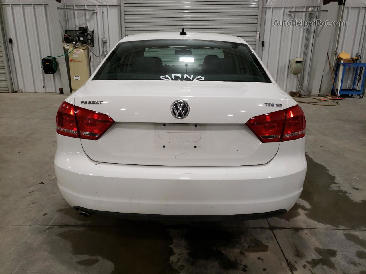 2013 Volkswagen Passat Se Белый vin: 1VWBN7A32DC039007