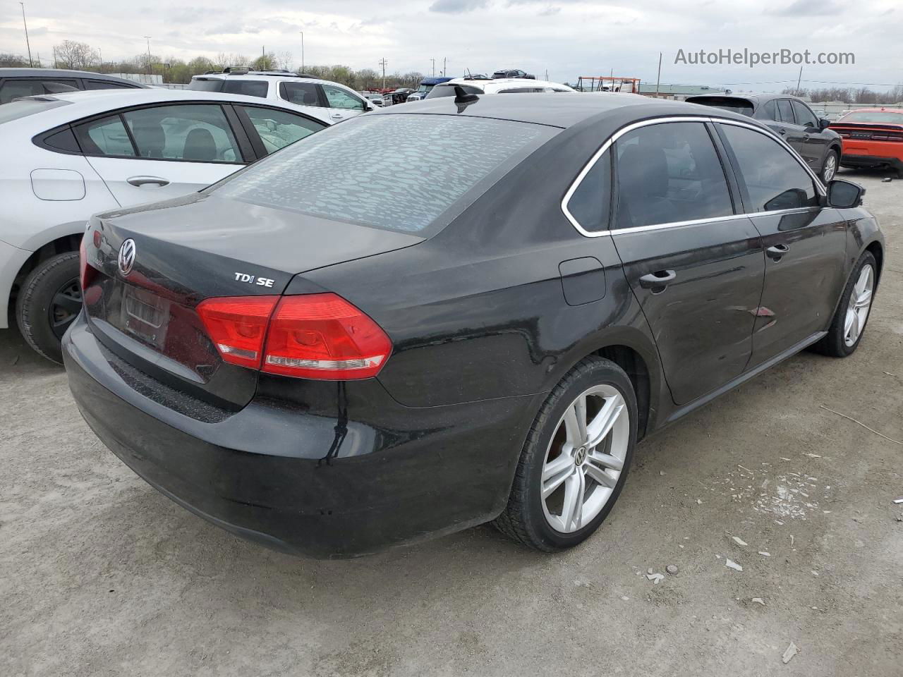 2014 Volkswagen Passat Se Black vin: 1VWBN7A32EC038389