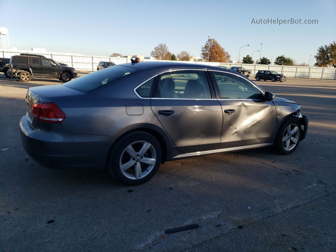 2012 Volkswagen Passat Se Gray vin: 1VWBN7A35CC049531