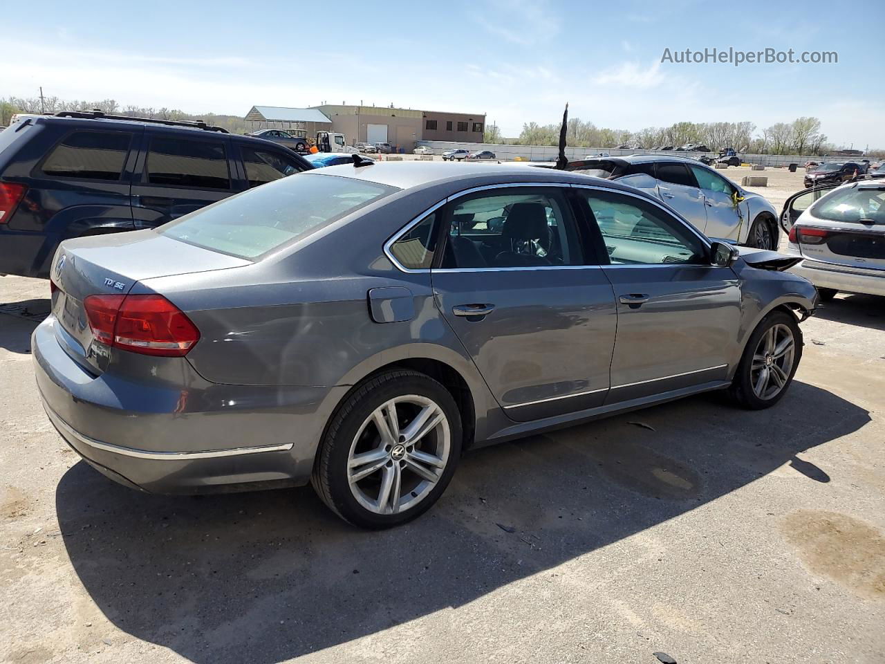 2013 Volkswagen Passat Se Gray vin: 1VWBN7A35DC133592