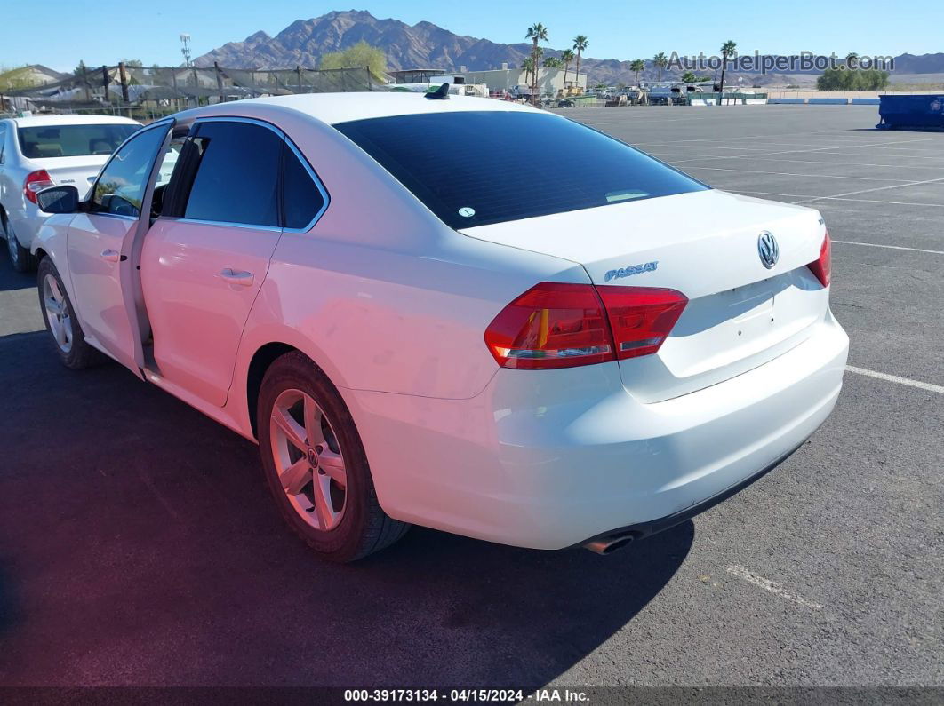 2013 Volkswagen Passat 2.0l Tdi Se White vin: 1VWBN7A36DC098030