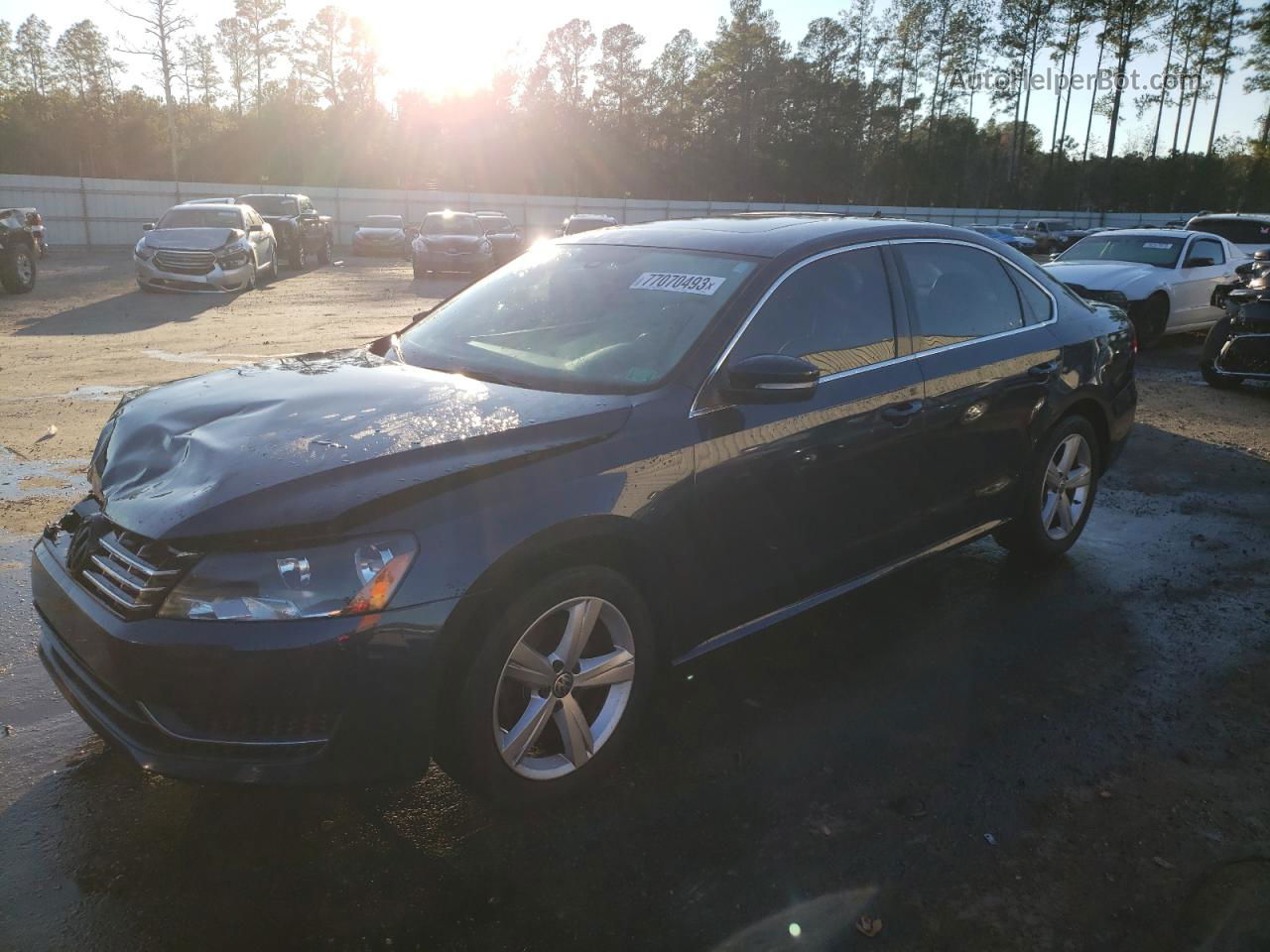 2013 Volkswagen Passat Se Blue vin: 1VWBN7A36DC130040