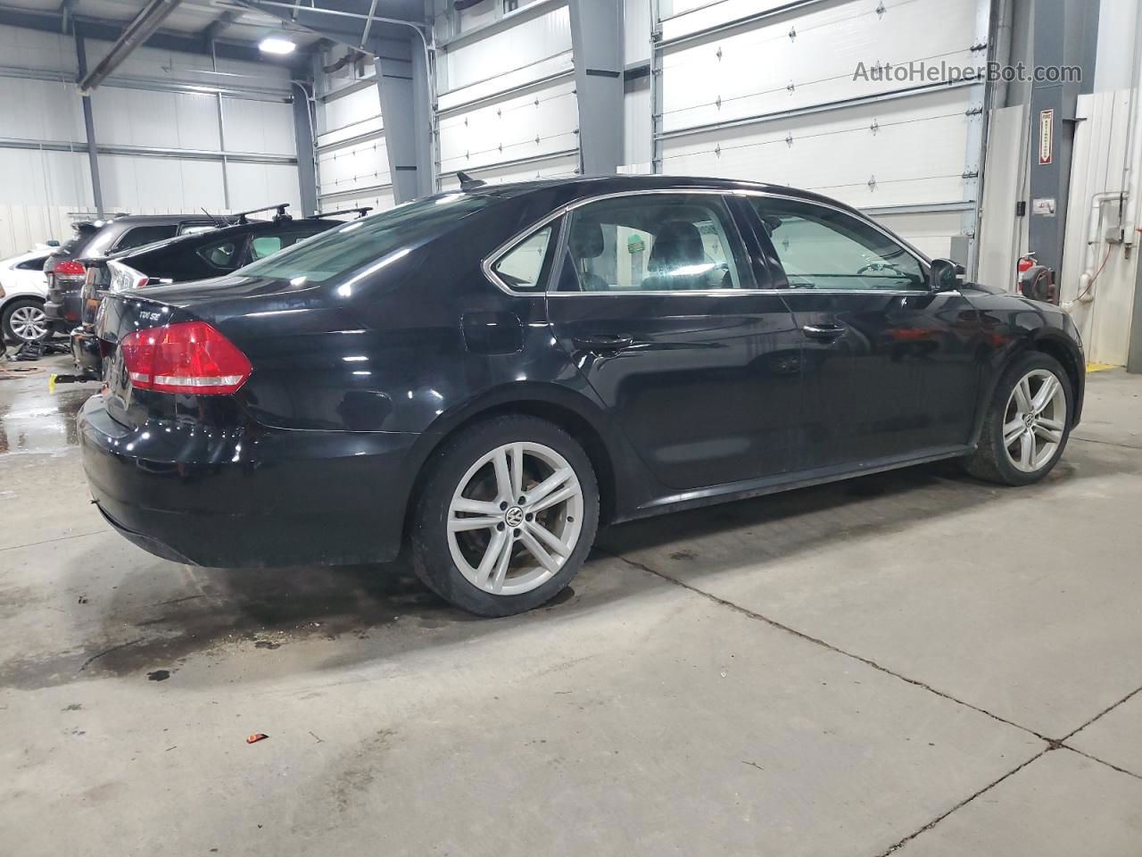 2014 Volkswagen Passat Se Черный vin: 1VWBN7A37EC065314