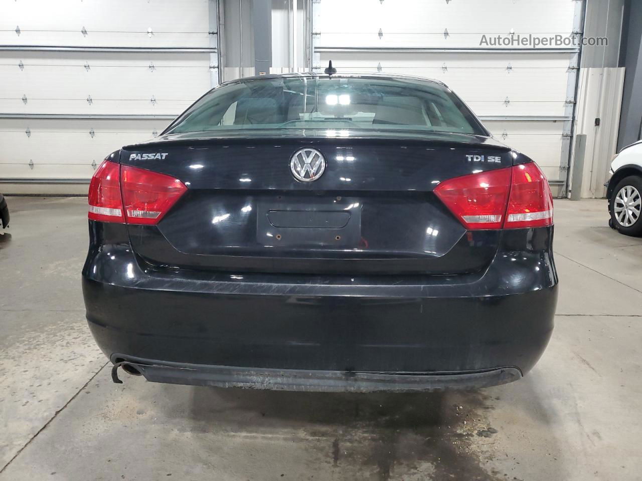 2014 Volkswagen Passat Se Черный vin: 1VWBN7A37EC065314