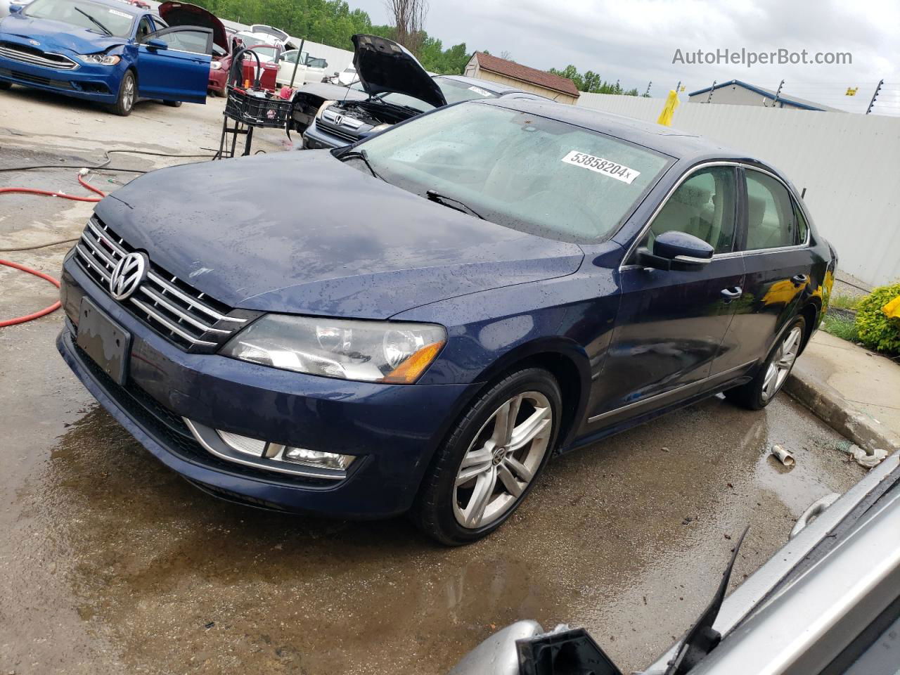 2014 Volkswagen Passat Se Blue vin: 1VWBN7A38EC102015